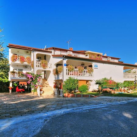 Ferienwohnung House Lucija Poreč Exterior foto
